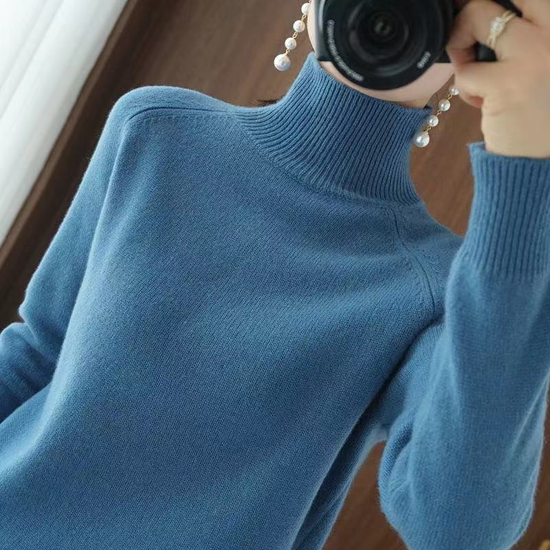 Women's Roll Neck Jumper – Elegant Knit Sweater for Winter Fashion