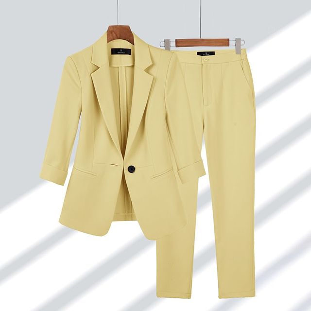 Women's Blazer Set – Elegant Tailored Blazer and Pants Outfit for Work