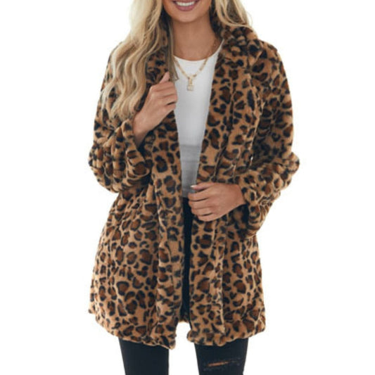 Fleece Jacket for Women – Trendy Leopard Print Outerwear for Fall