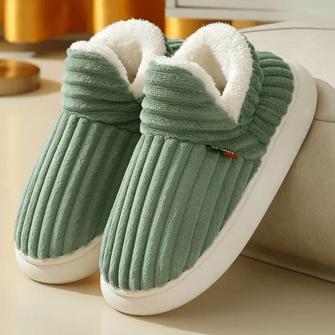 Comfortable Women’s Slippers – Soft Plush House Shoes for Indoor Relaxation