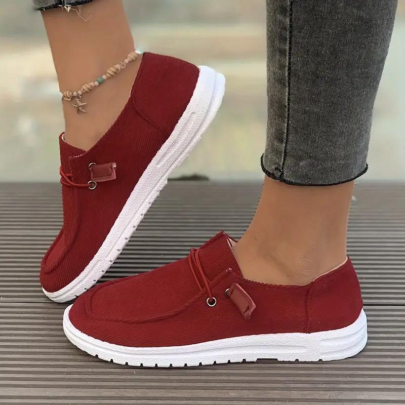 Comfortable Women's Shoes – Stylish Sneakers and Flats for Everyday Wear