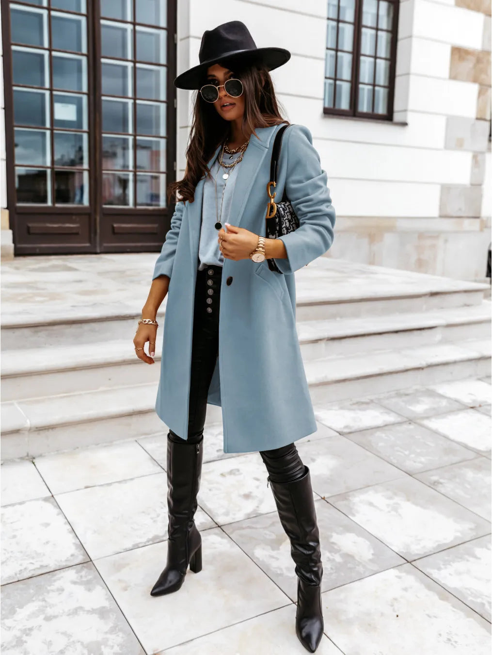 Stylish Women's Coat – Elegant Warm Outerwear with Trendy Design Details