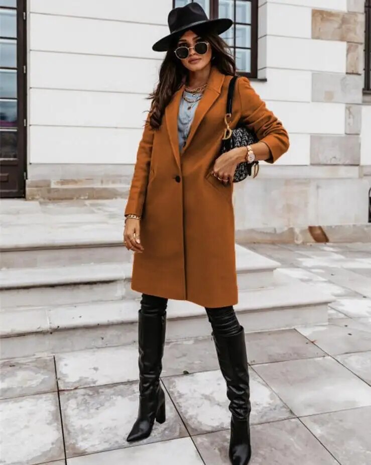 Stylish Women's Coat – Elegant Warm Outerwear with Trendy Design Details