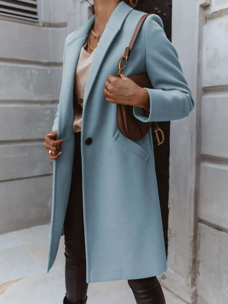 Stylish Women's Coat – Elegant Warm Outerwear with Trendy Design Details